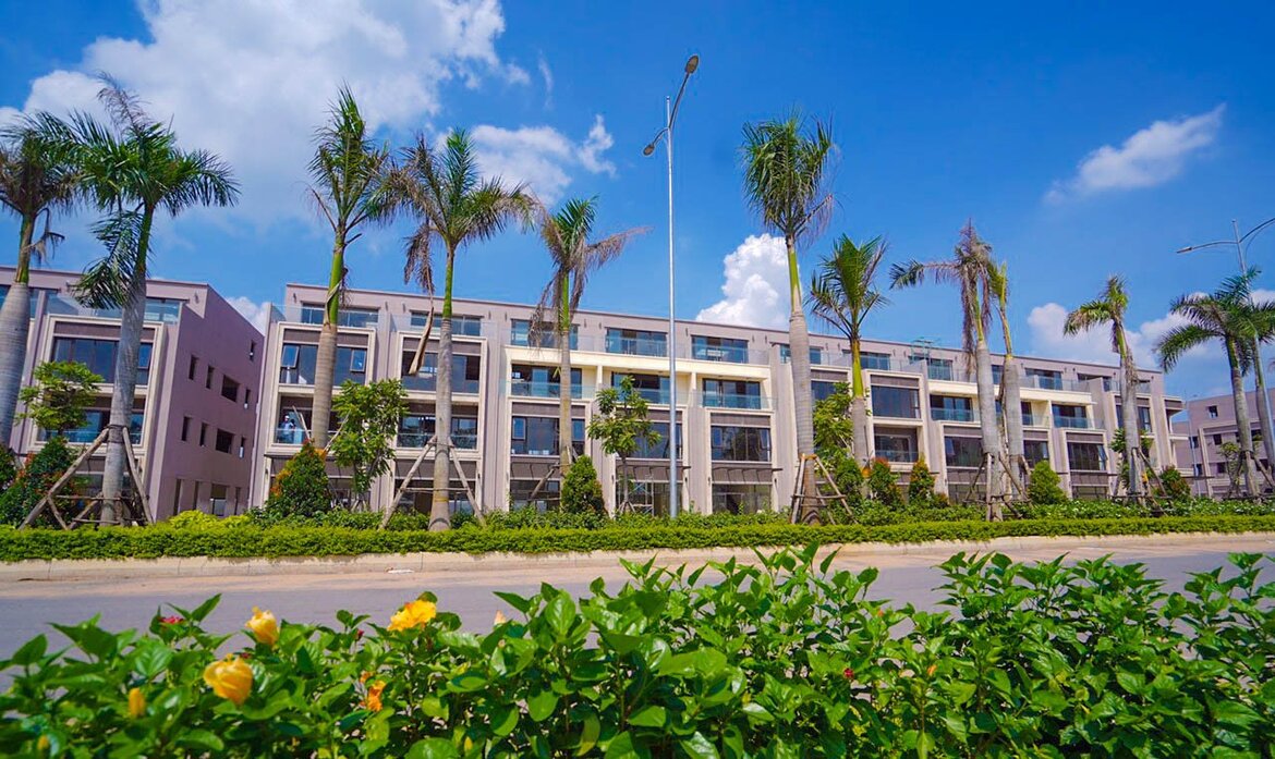 Khách hàng đầu tư dòng sản phẩm shophouse xây sẵn của Gem Sky World trong tháng 6 này sẽ nhận được nhiều ưu đãi hấp dẫn. (Hình thực tế tháng 6/2021) Khách hàng đầu tư dòng sản phẩm shophouse xây sẵn của Gem Sky World trong tháng 6 này sẽ nhận được nhiều ưu đãi hấp dẫn. (Hình thực tế tháng 6/2021)